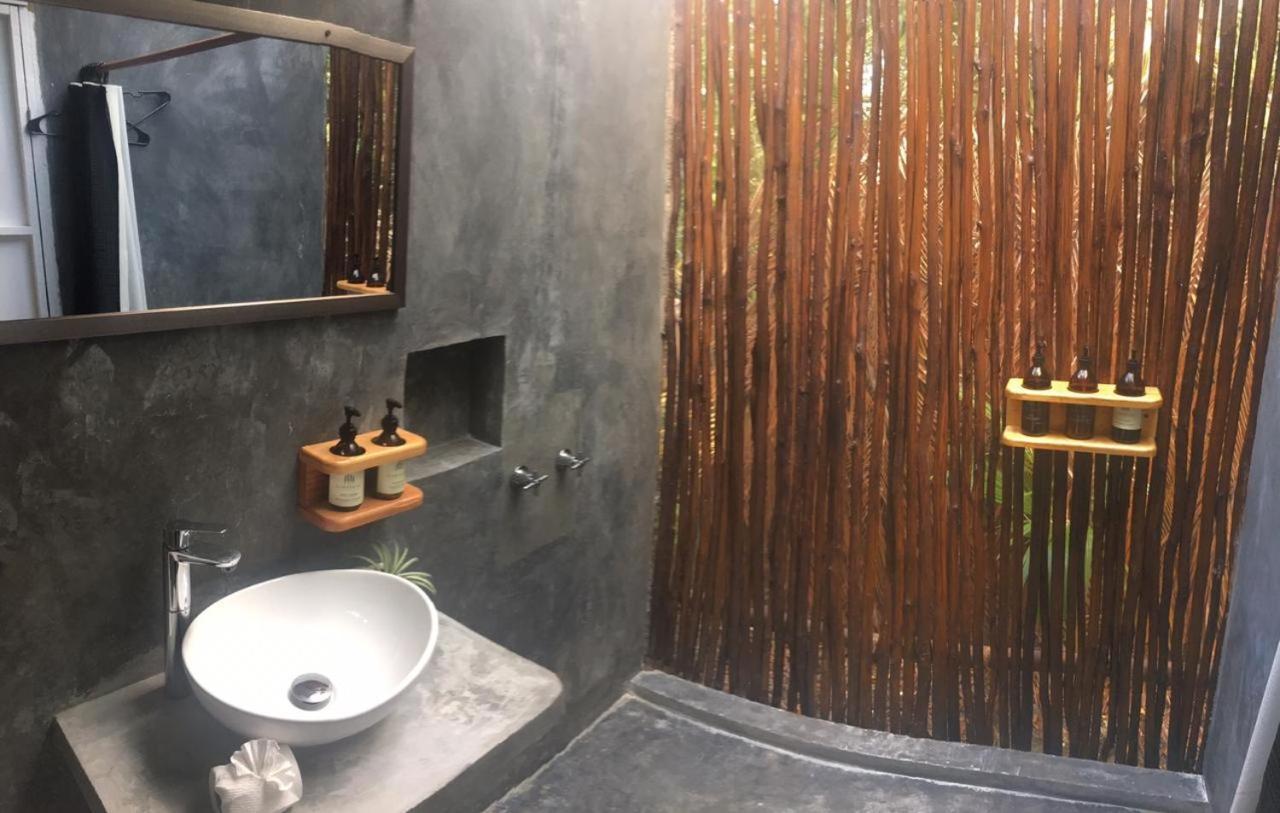 Frequency Hotel Isla Holbox ภายนอก รูปภาพ